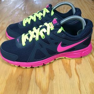 Nike Revolution 2